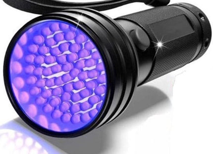 UV zaklamp met 51 leds 395 nm inclusief 4 AA-batterijen, zwart aluminium