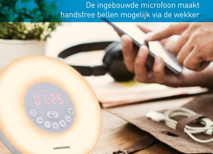 Grundig - Wake Up Lamp - Bluetooth - Micro SD en USB Ondersteuning - Ingebouwde Microfoon - MBDeals.nl