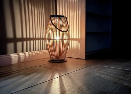 Ruhhy lantaarn windlicht van bamboe met glazen kaarshouder, 40 cm hoog, 2 stuks - MBDeals.nl