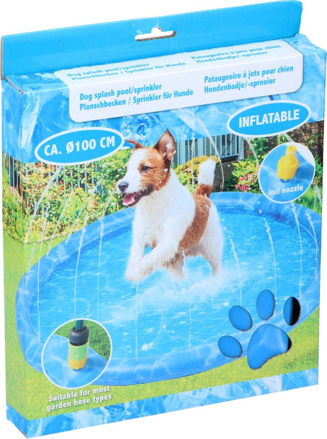 Waterspeelmat Hond - Ø100 CM - Hondenbad en Koelmat - met Sproeiers - Past op Vrijwel Elke Tuinslang - PVC - Blauw - MBDeals.nl